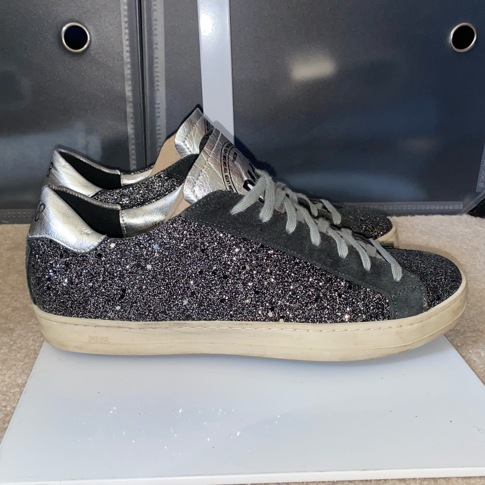 P448 John Low Top Black/Grey Glitter Sneakers US 9 / EUR 39